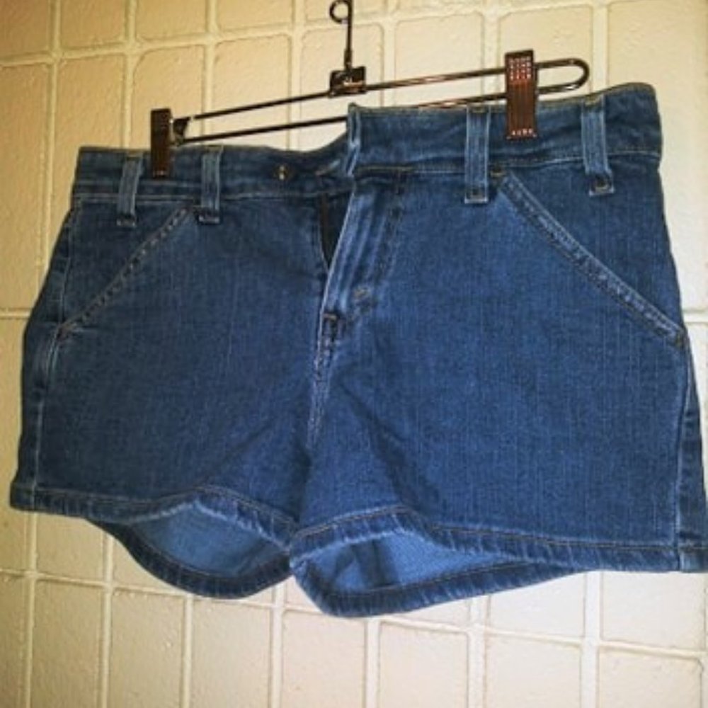 LEVIS